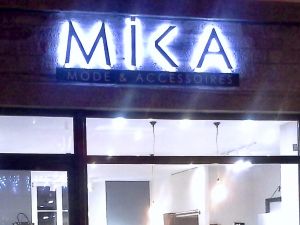 Enseigne lumineuse MIKA