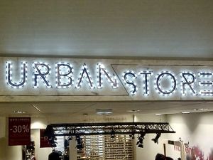 Enseigne lumineuse URBAN STORE